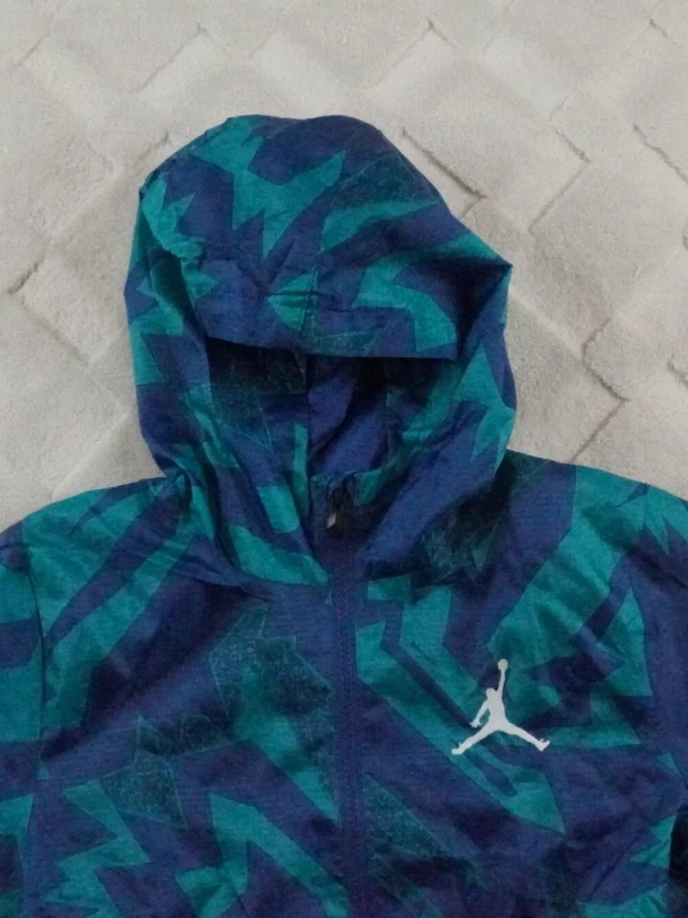 Nike Jordan Hooded Jacket Boys Medium (10-12) Windbreaker Full Zip